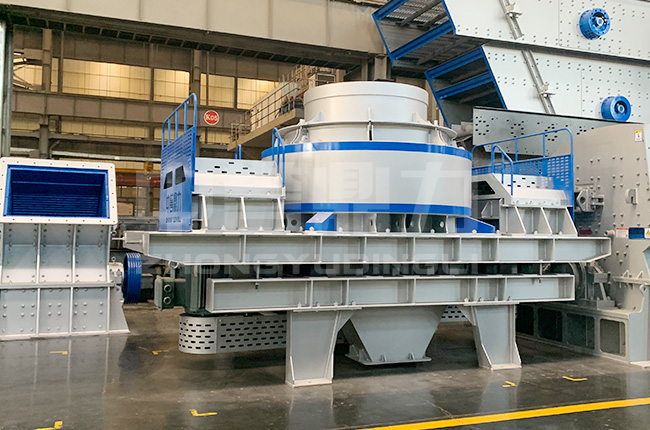 離心沖擊破碎機(jī)