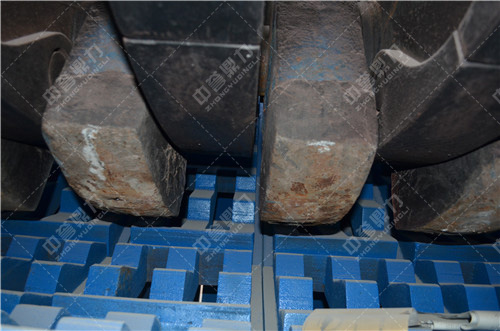 錘式碎石機錘頭磨損對產(chǎn)量影響 錘式碎石機錘頭磨損對產(chǎn)量影響