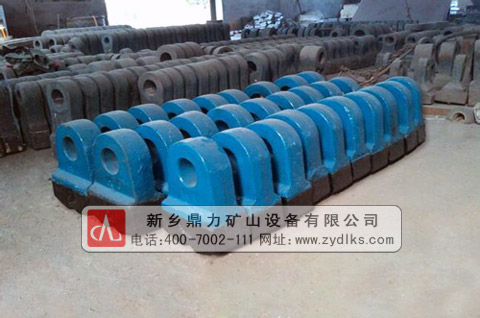 錘式破碎機(jī)錘頭是什么材質(zhì)的