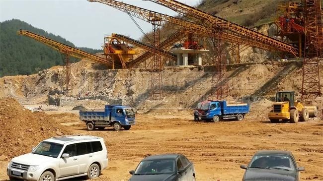 如何為河卵石制砂生產(chǎn)線尋找好的配件?