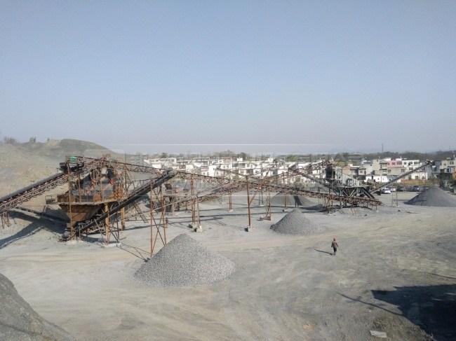 河卵石破碎機(jī)_鵝卵石破碎機(jī)價(jià)格_鵝卵石破碎機(jī)廠家_鵝卵石破碎生產(chǎn)線設(shè)備