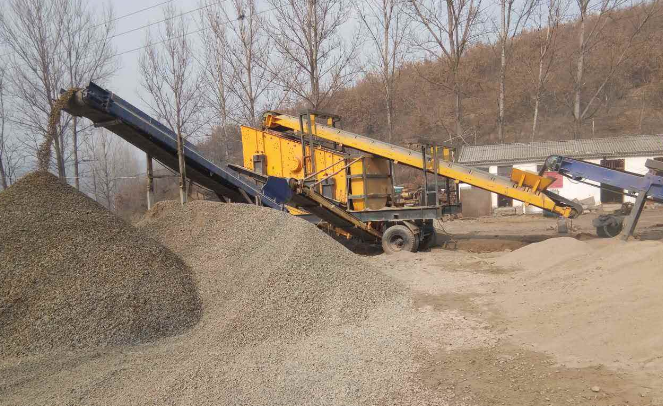 履帶式移動破碎站破碎機(jī)