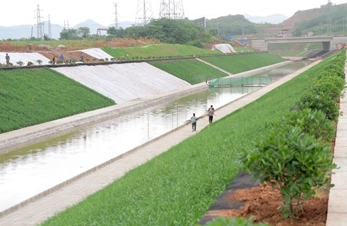 破碎機(jī)激發(fā)新一輪水利建設(shè)