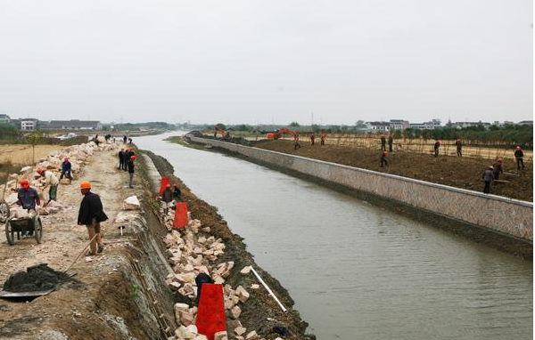 破碎機(jī)激發(fā)新一輪水利建設(shè)