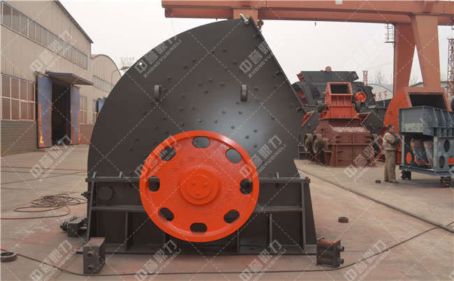 河南中譽(yù)鼎力的反擊式破碎機(jī)多少錢一臺(tái)