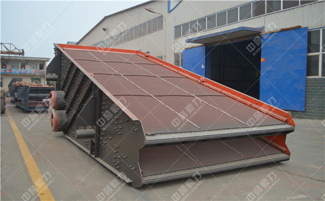 當直線振動篩在使用過程中產(chǎn)生噪音時,怎么做?