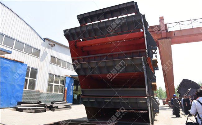 砂石生產(chǎn)線成套設(shè)備-圓振動(dòng)篩/振動(dòng)篩/YKZ振動(dòng)篩/礦用振動(dòng)篩