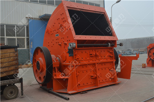 水泥廠石灰石破碎機(jī)設(shè)備