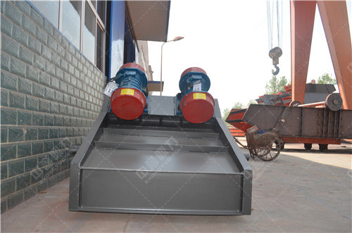 石料生產(chǎn)線篩分振動篩介紹