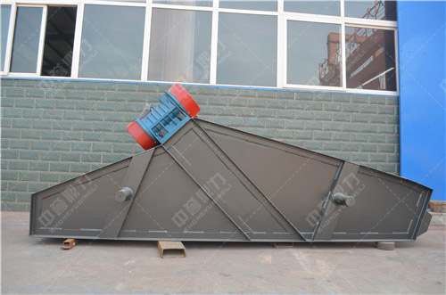 石料生產(chǎn)線篩分振動篩介紹