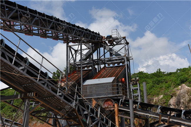 如何對石料生產(chǎn)線機(jī)械配置得到細(xì)砂