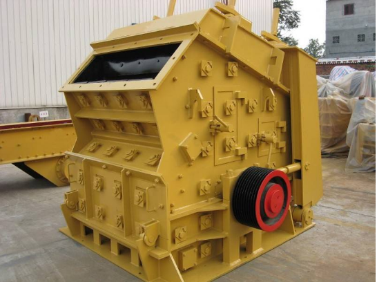 反擊式破碎機(jī)如何保養(yǎng)?