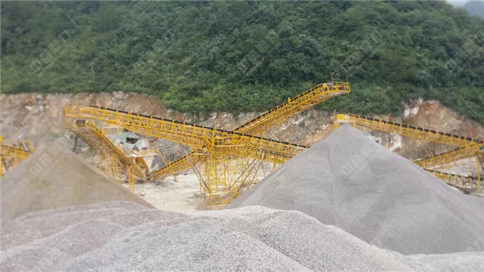 碎石設備生產(chǎn)線流程_時產(chǎn)200噸碎石生產(chǎn)線多少錢?