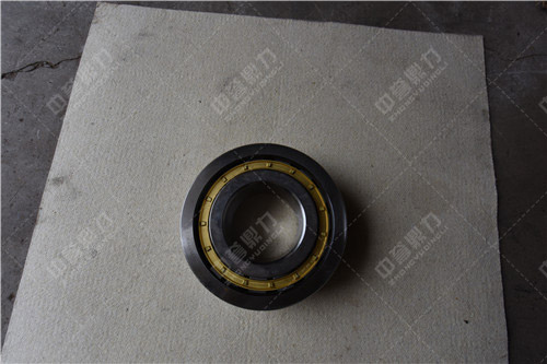 在振動(dòng)篩上滑動(dòng)軸承的拆卸和失效的三個(gè)