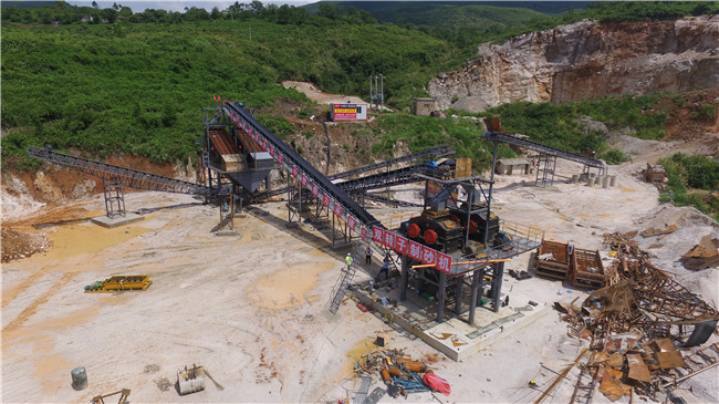 制砂生產(chǎn)線現(xiàn)場圖片