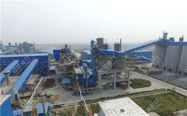 智能制砂生產(chǎn)線密閉封裝除塵現(xiàn)場(chǎng)圖