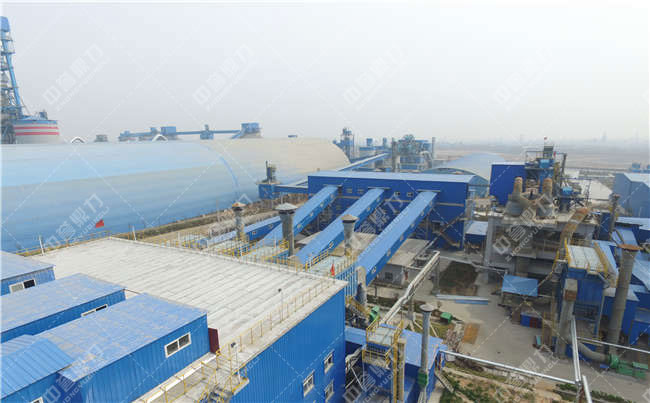 智能制砂生產(chǎn)線密閉封裝除塵現(xiàn)場(chǎng)圖