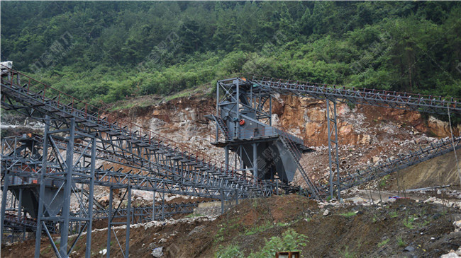 建材制砂生產(chǎn)線成套設(shè)備哪里有?