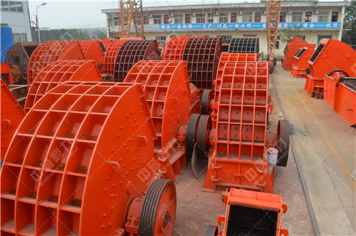 不可逆式錘式破碎機(jī)的結(jié)構(gòu)特點(diǎn)