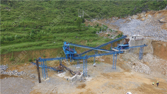 大型錘式破碎機(jī)設(shè)備運(yùn)用于石料生產(chǎn)線得好評(píng)