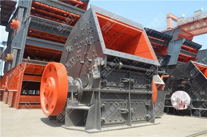 河南鼎力PCZ1820錘式破碎機(jī)