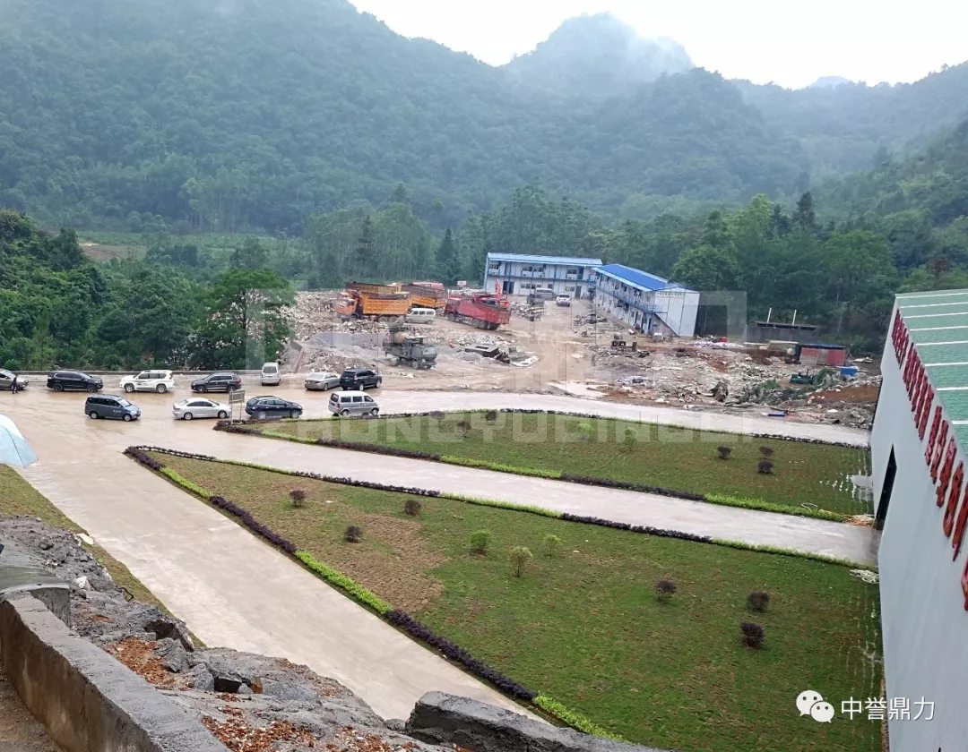 桂林市砂石骨料環(huán)保生產(chǎn)線(xiàn)-時(shí)產(chǎn)600-800噸生產(chǎn)線(xiàn)