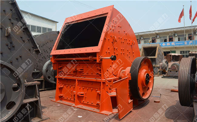 重錘式破碎機(jī)設(shè)備