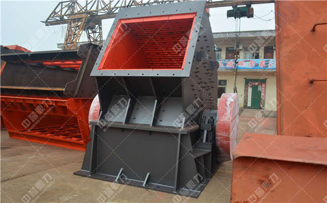 錘式破石機(jī)