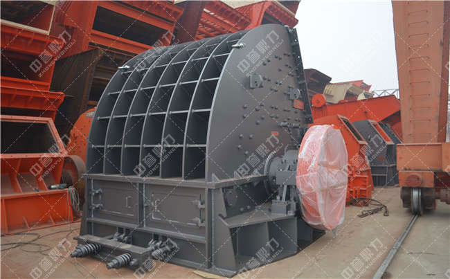 錘式碎石機(jī)